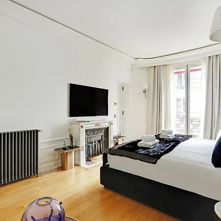 Pick A Flat's In Champs-elysees - Square Thiers Apartman Párizs