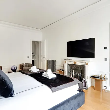 Pick A Flat's In Champs-elysees - Square Thiers Apartman